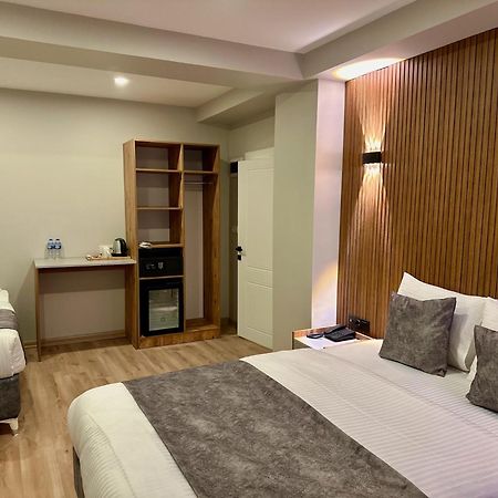 Skymoon Istanbul Airport Hotel Arnavutkoy ภายนอก รูปภาพ