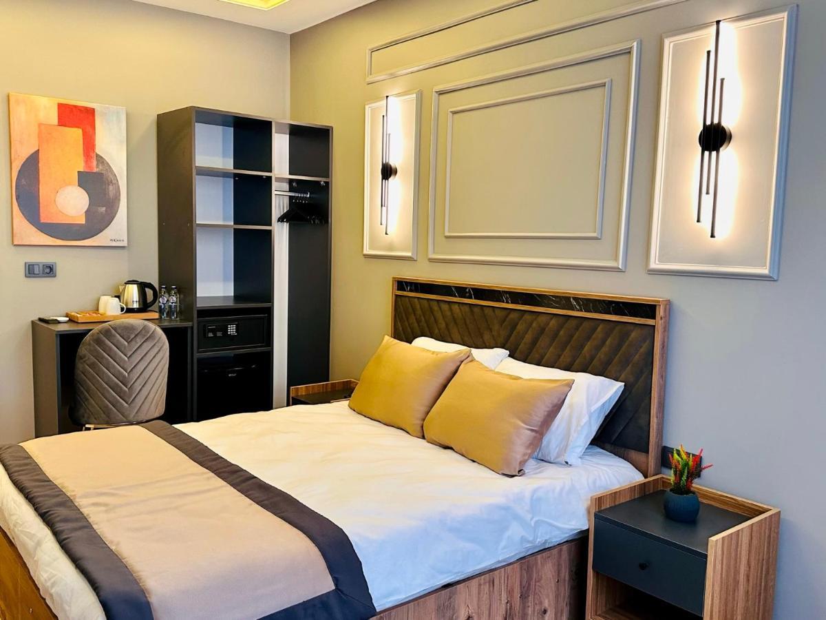 Skymoon Istanbul Airport Hotel Arnavutkoy ภายนอก รูปภาพ