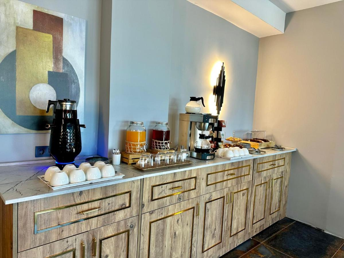 Skymoon Istanbul Airport Hotel Arnavutkoy ภายนอก รูปภาพ
