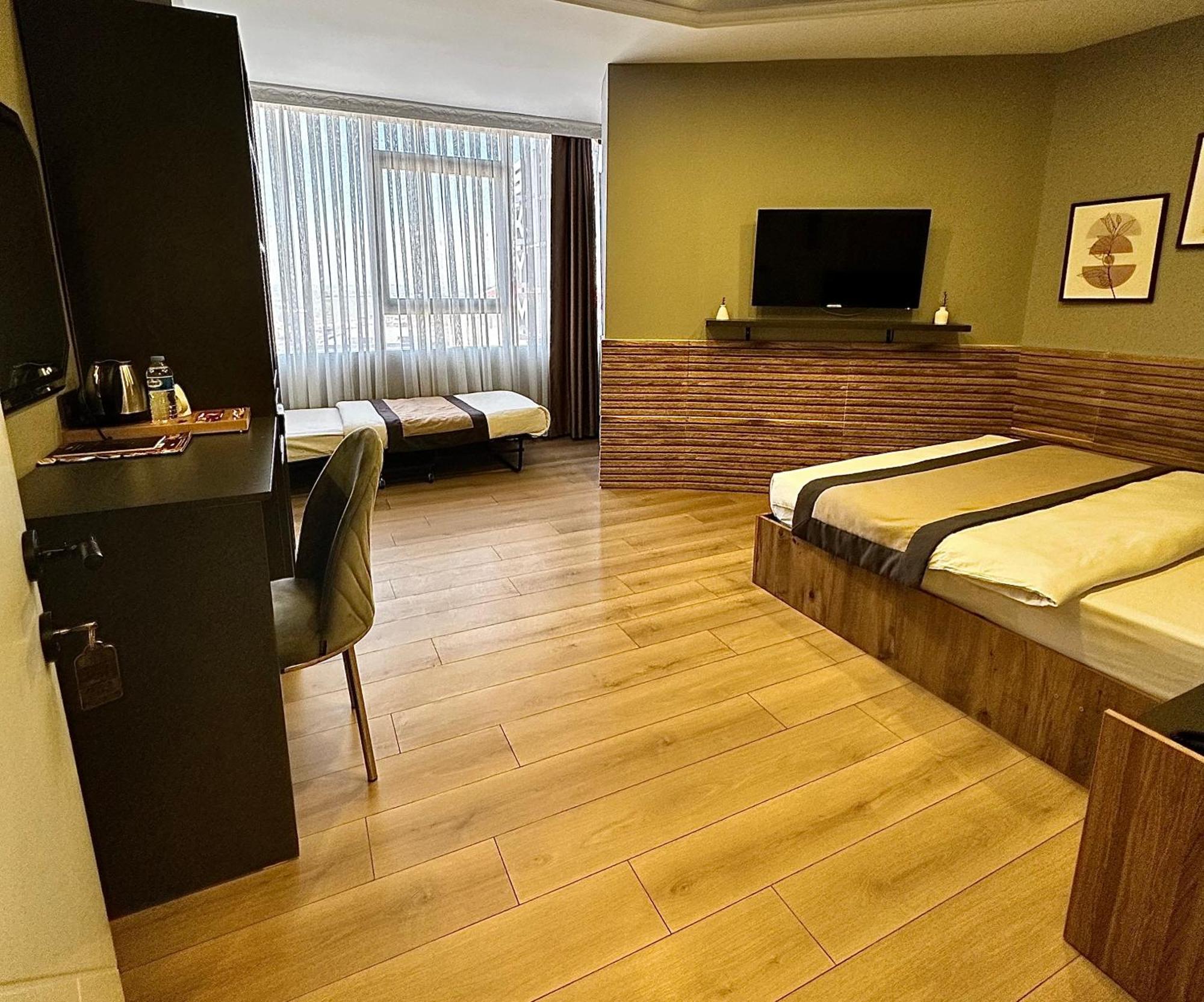 Skymoon Istanbul Airport Hotel Arnavutkoy ภายนอก รูปภาพ