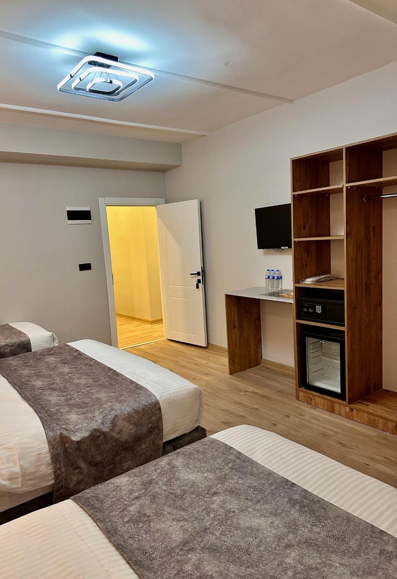 Skymoon Istanbul Airport Hotel Arnavutkoy ภายนอก รูปภาพ
